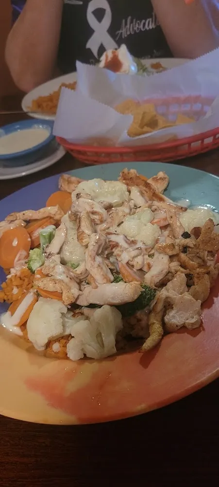 Veggie Plate with Chicken